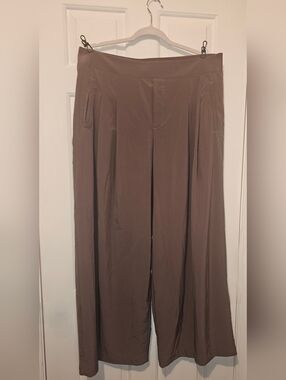 Athleta Brooklyn Heights Wide Leg Pants High Rise Pleated Mauve Size 16